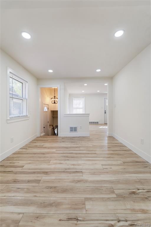20075 Washtenaw Street, Harper Woods, MI 48225 — Photo 16