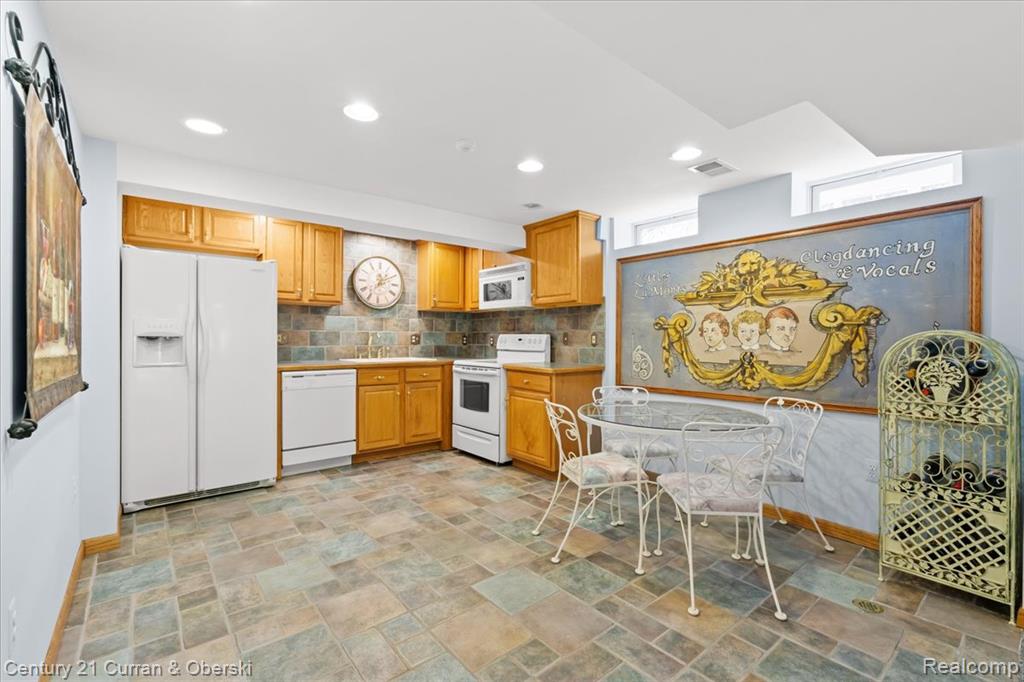 42620 Bradner Road, Northville, MI 48168 — Photo 33