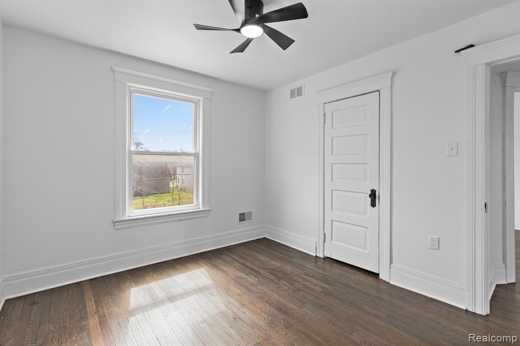 612 MARSTON Street, Detroit, MI 48202 — Photo 30