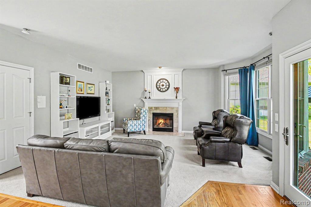 9367 Wildflower Way, Davisburg, MI 48350 — Photo 10