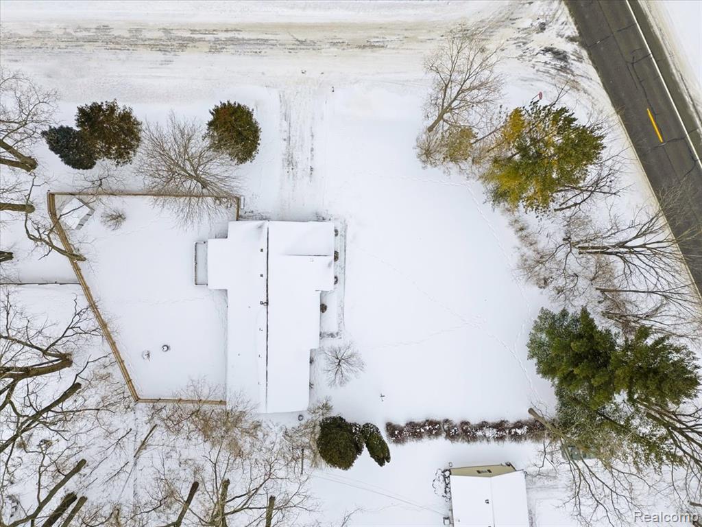 5837 Lakeshore Road, Fort Gratiot, MI 48059 — Photo 34