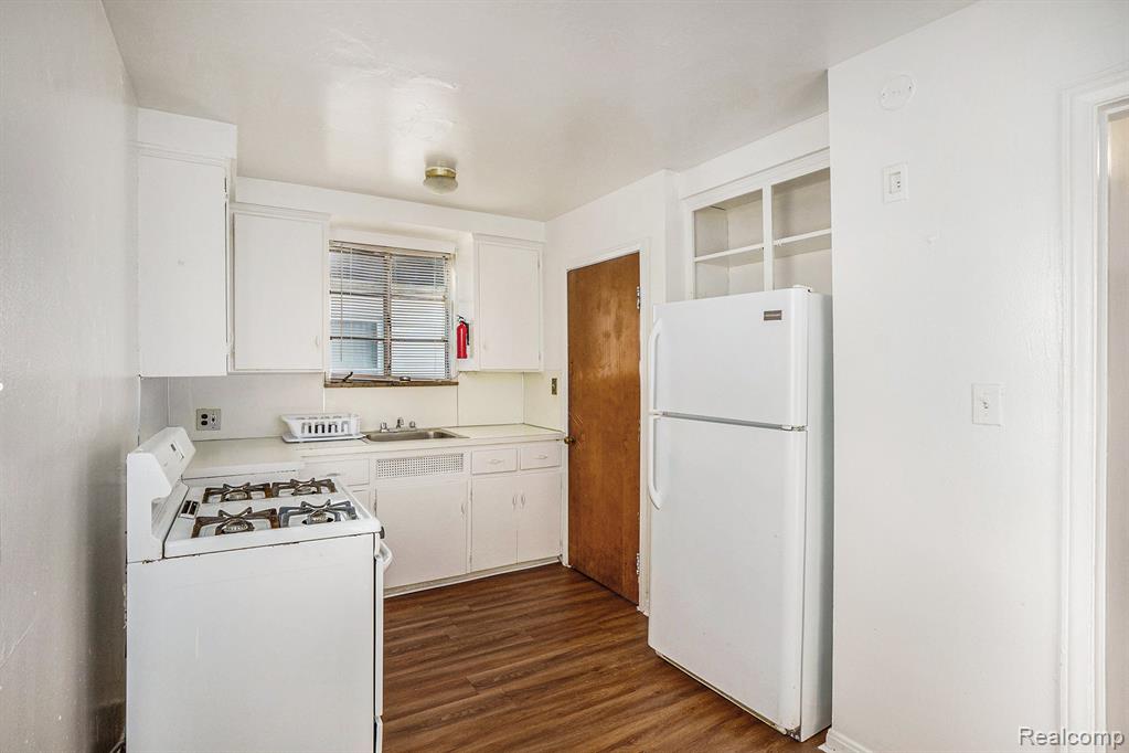 8114 Roselawn Street, Detroit, MI 48204 — Photo 6
