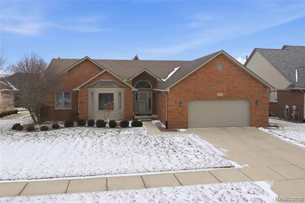 48274 Beacon Square Drive, Macomb, MI 48044 — Photo 2