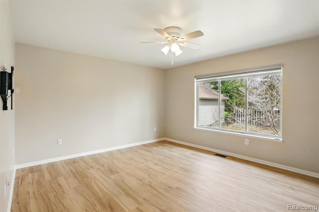 6470 Stonehearth Pass, Grand Blanc, MI 48439 — Photo 14