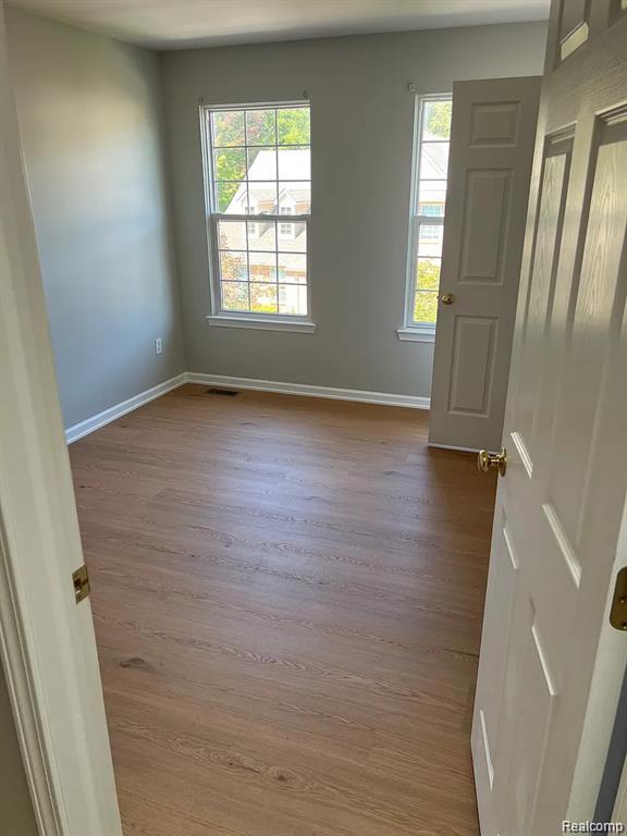56616 Longhorn Drive, Shelby Twp, MI 48316 — Photo 13