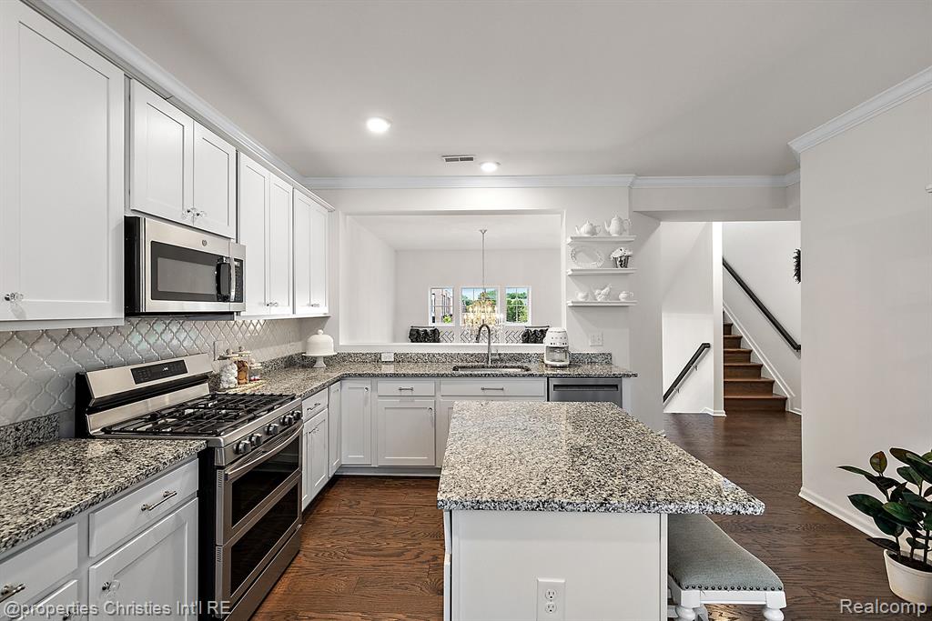 49521 LANTERN Way, 45, Canton, MI 48188 — Photo 8