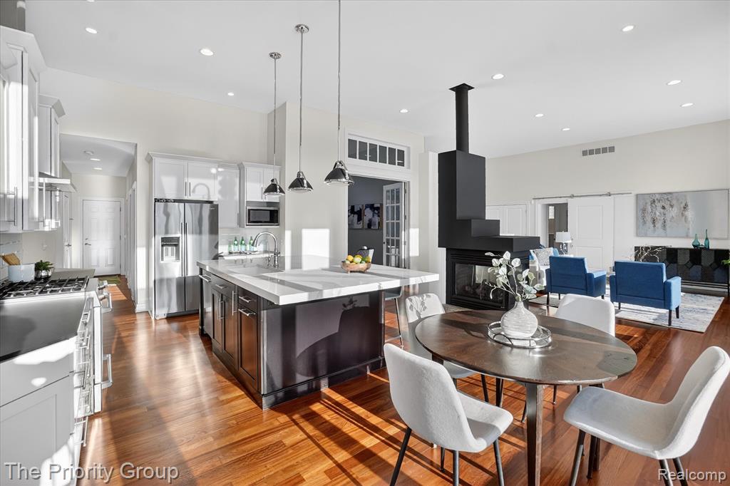 11467 Bay Shore Drive, Fenton, MI, 48430