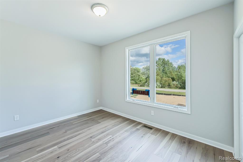 9758 Iosco Ridge Drive, Gregory, MI 48137 — Photo 19