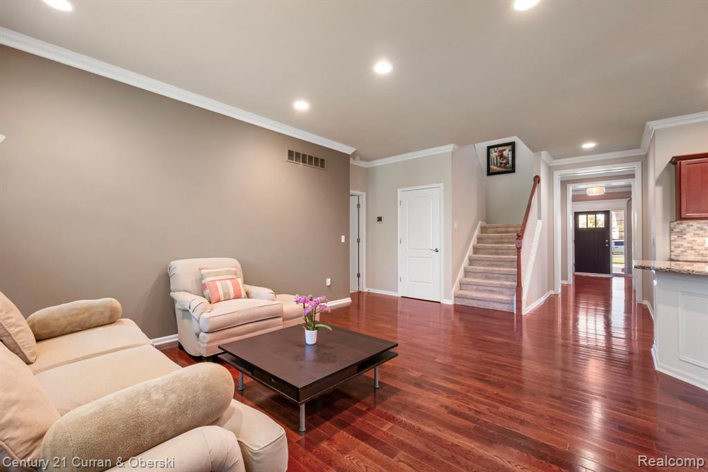 1086 Paddock Drive, South Lyon, MI 48178 — Photo 23