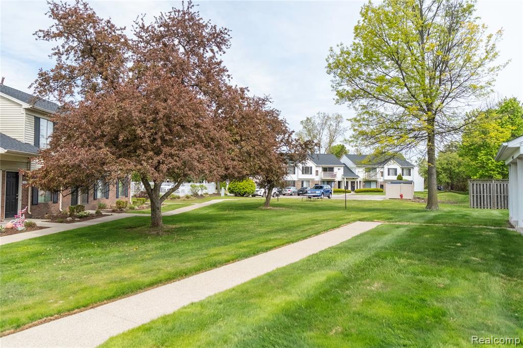 42564 Saratoga Road, 31, Canton, MI 48187 — Photo 4