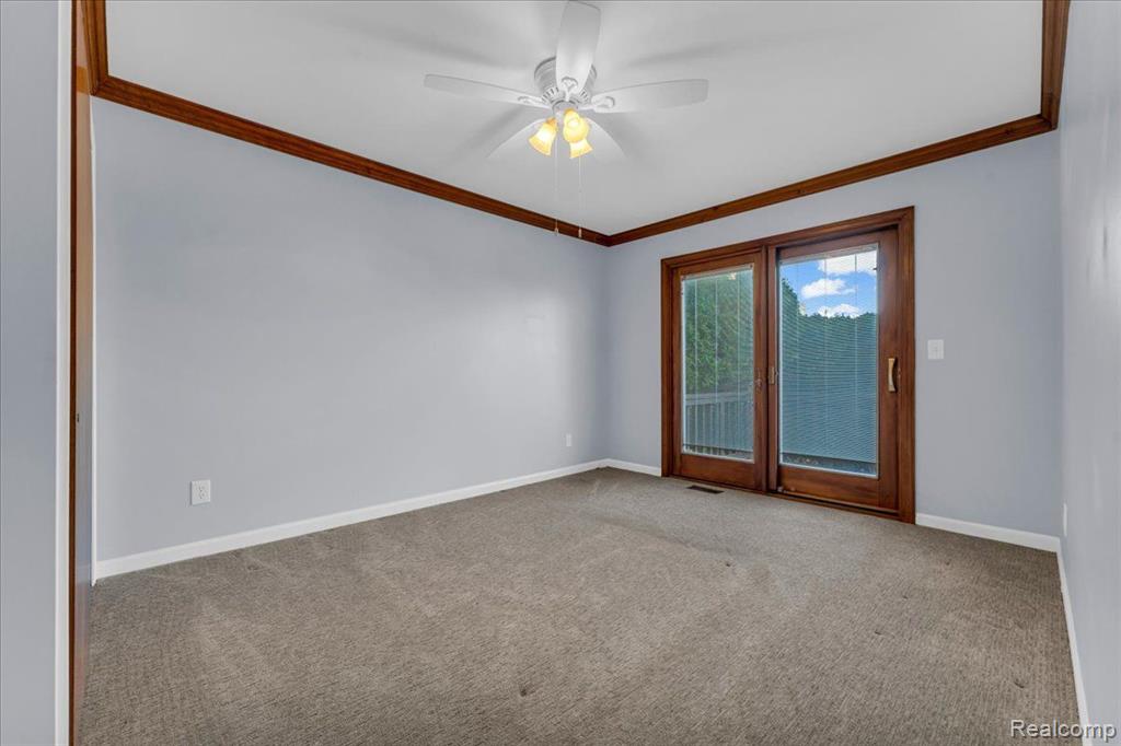 54 MAPLEGROVE Drive, 2, Clawson, MI — Photo 10