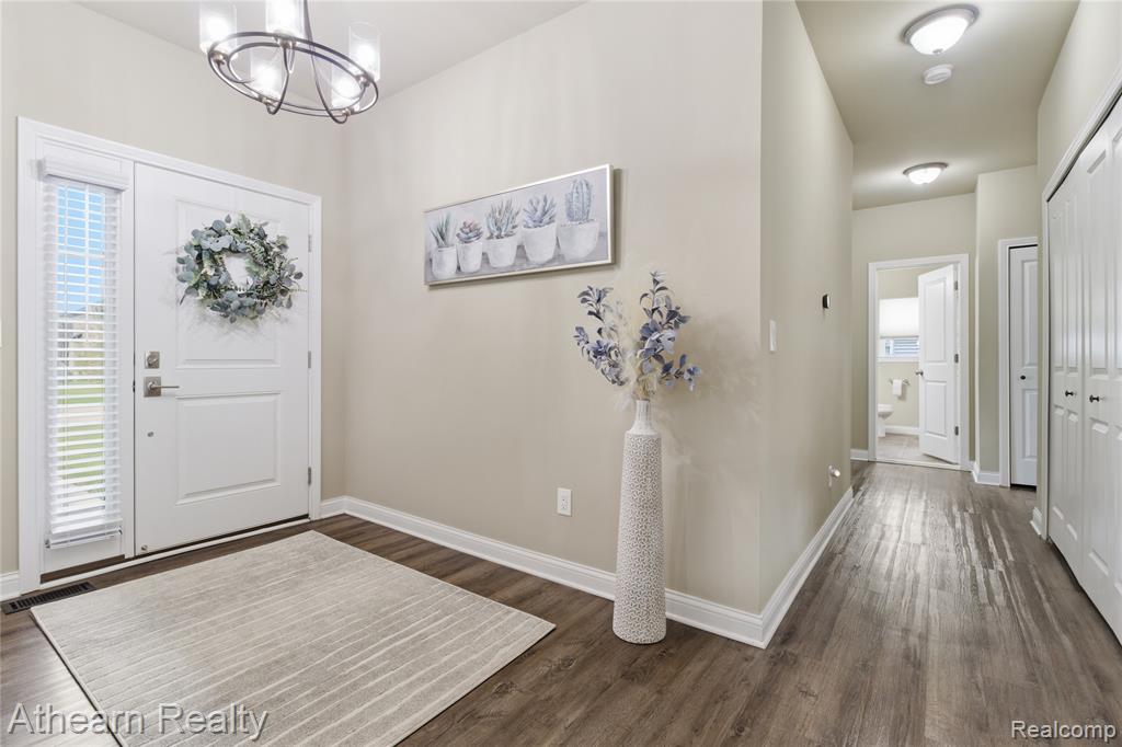 8197 Hidden Cove Court, Grand Blanc, MI 48439 — Photo 18