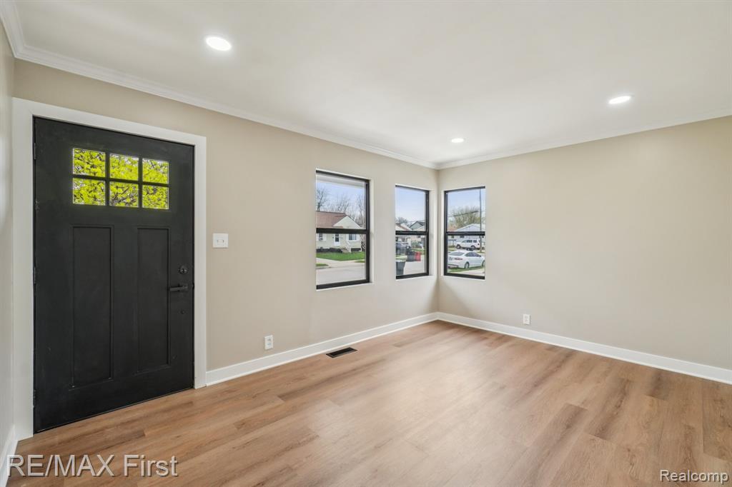 27520 Bohnhoff Street, Roseville, MI 48066 — Photo 2