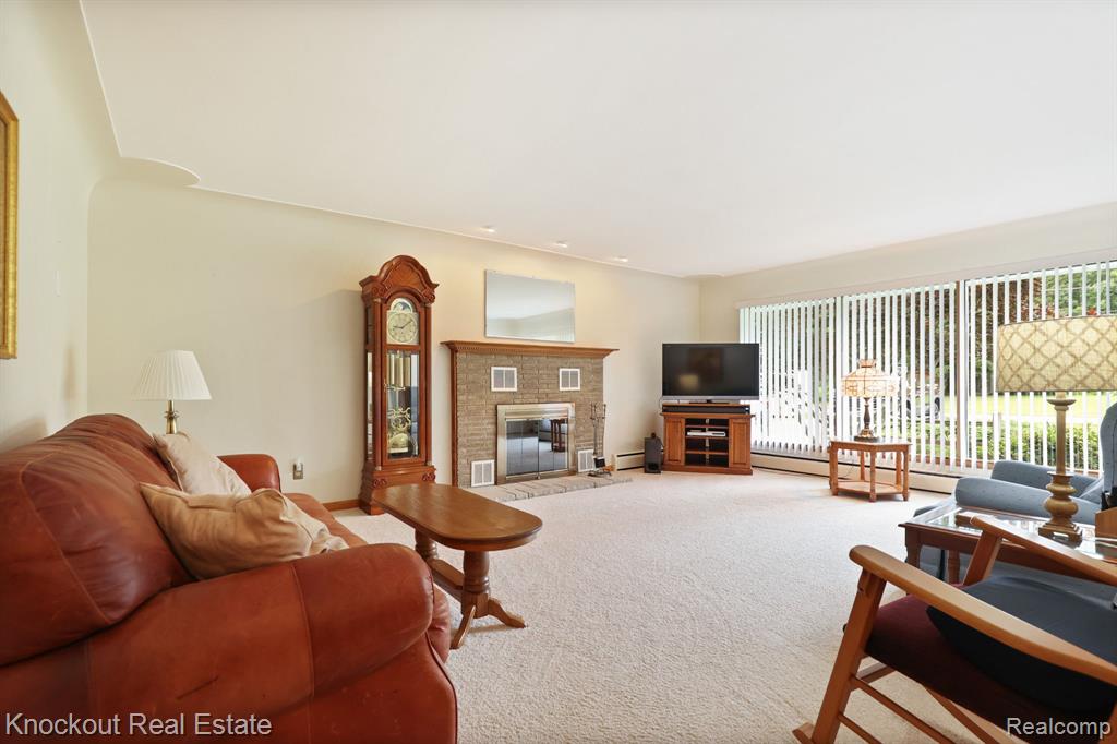 3842 Waltmar Drive, Bridgeport, MI 48722 — Photo 10