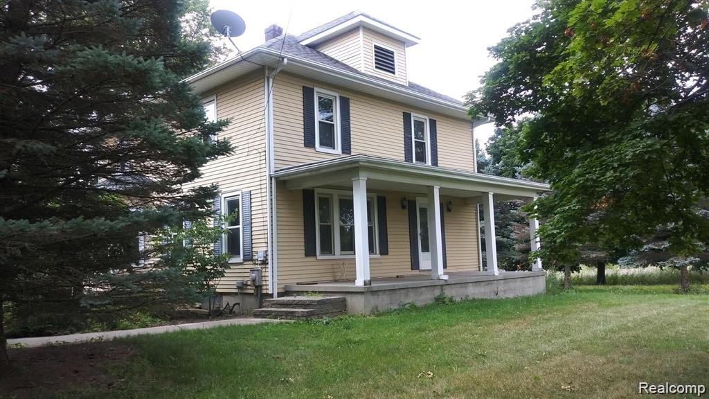 8164 Perry Road, Grand Blanc, MI 48439 — front exterior