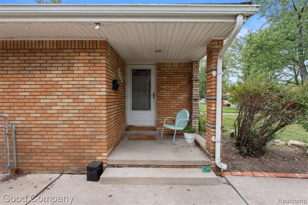 20428 Lennon Street, Harper Woods, MI 48225 — Photo 39