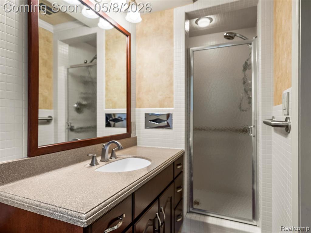 38523 Manchester Street, Clinton Twp, MI 48036 — Photo 32