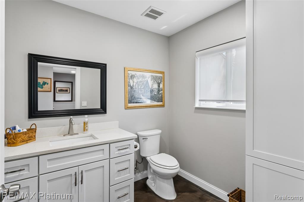 3154 PONEMAH Drive, Fenton, MI 48430 — Photo 20