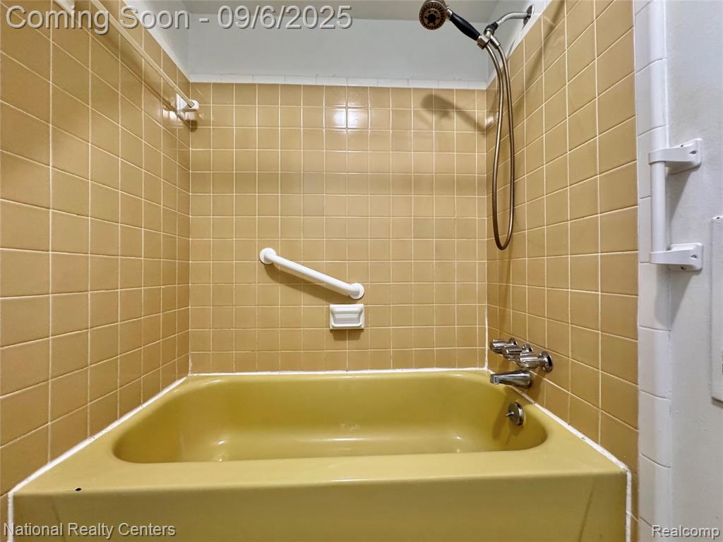9915 Beech Daly Road, Taylor, MI 48180 — Photo 32
