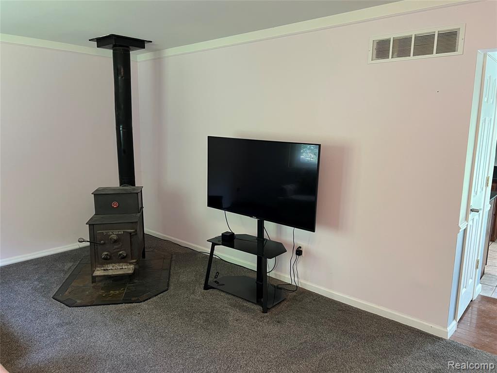6197 Sober Road, Fowlerville, MI 48836 — Photo 7