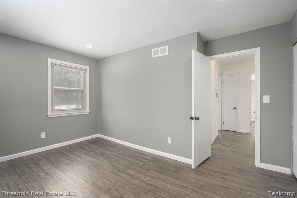 5595 Old Orchard Trail, Orchard Lake Village, MI 48324 — Photo 27