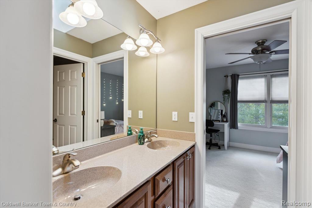 5205 RIDGEVIEW Court, Midland, MI 48642 — Photo 32