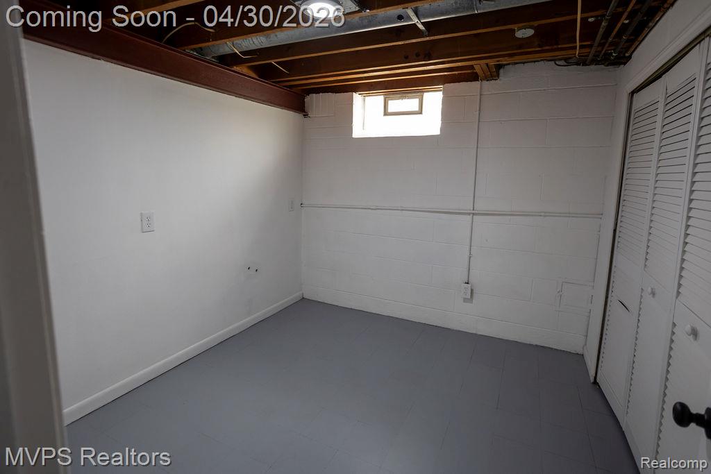 16133 Bell Avenue, Eastpointe, MI 48021 — Photo 14