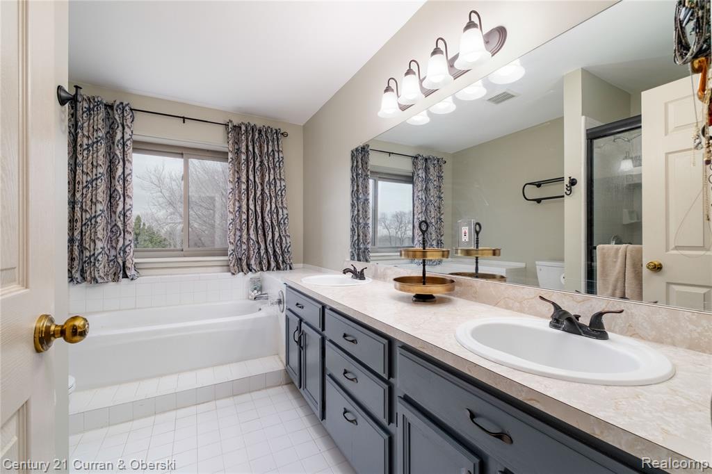 3888 Palisades Boulevard, Ypsilanti, MI 48197 — Photo 31