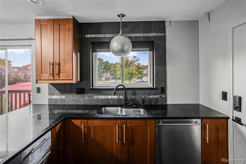 42266 Woodward Avenue, Bloomfield Hills, MI 48304 — Photo 12