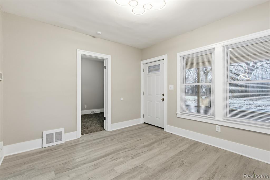 6433 Globe Street, Detroit, MI 48238 — Photo 2