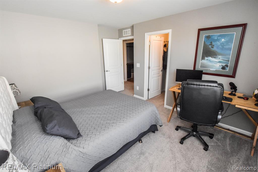 29914 BRAEBURN, New Hudson, MI 48165 — Photo 50