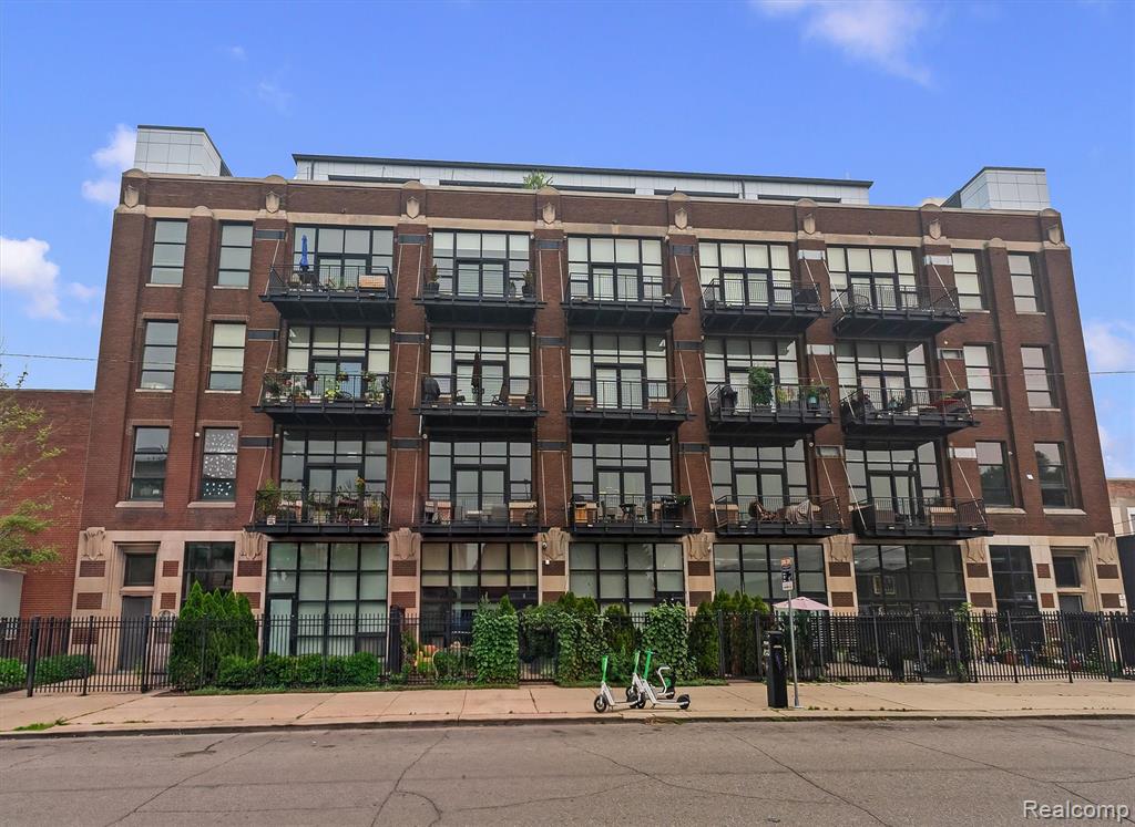444 W Willis Street, 304, Detroit, MI 48201