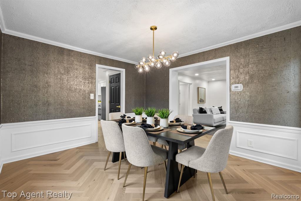1894 Broadstone Road, Grosse Pointe Woods, MI 48236 — Photo 13