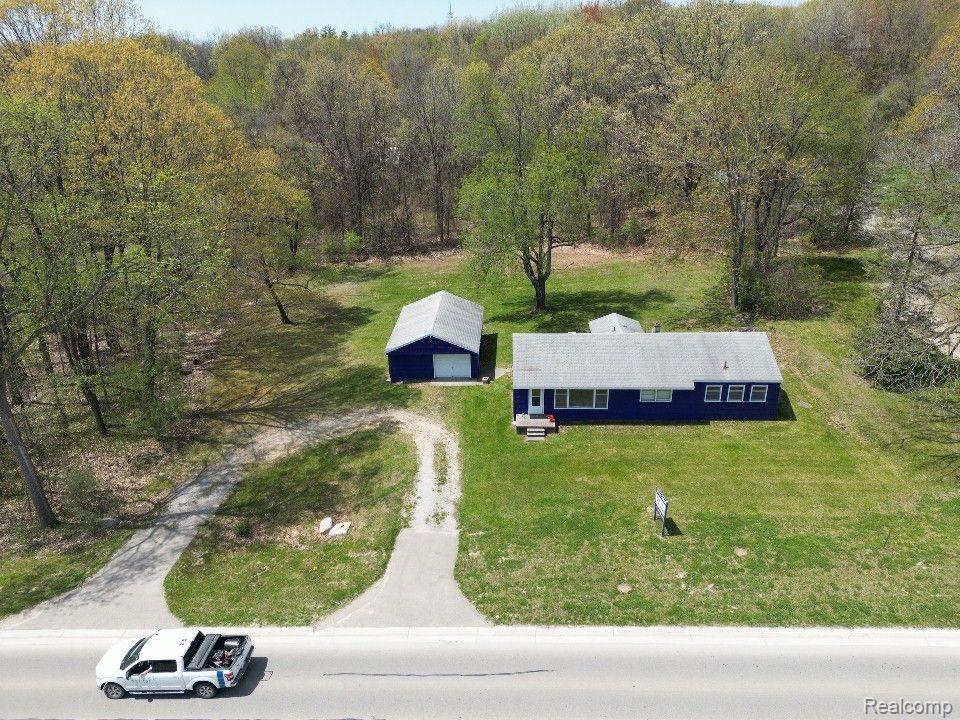 7165 SASHABAW Road, Clarkston, MI 48348