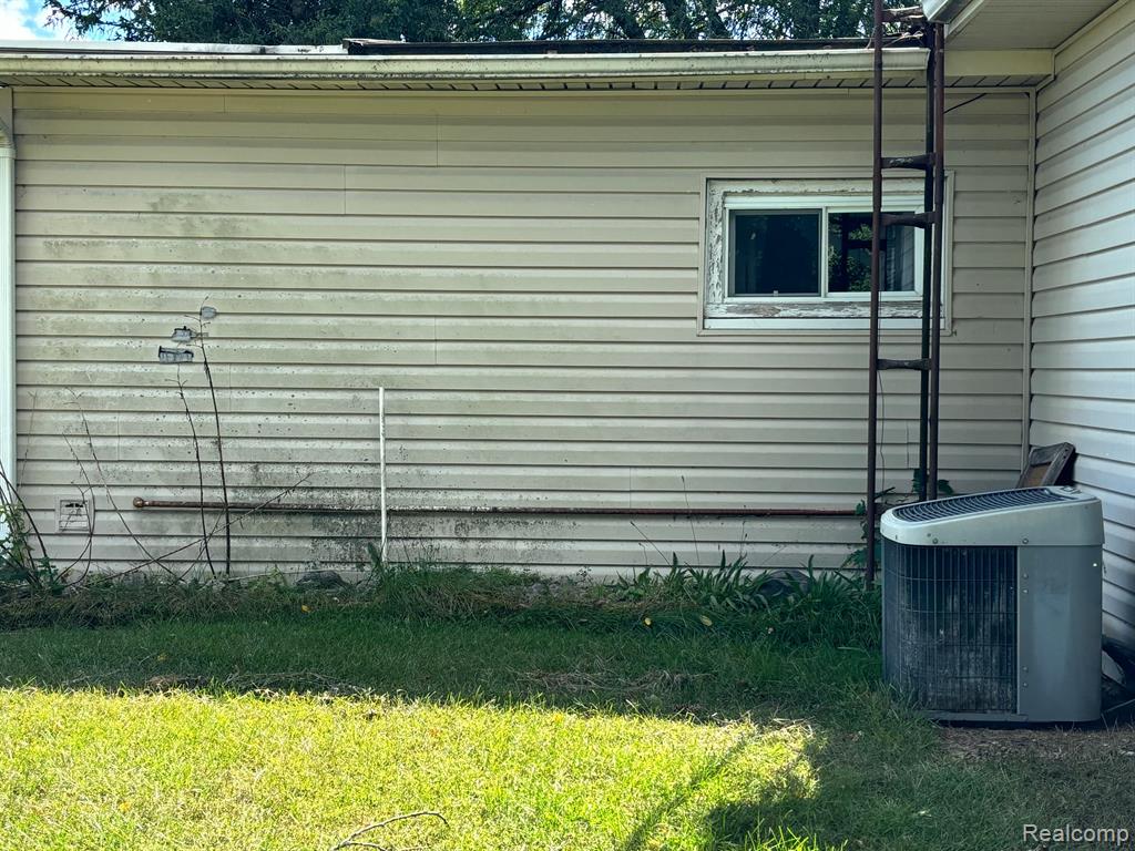 5990 FOREST Avenue, Otter Lake, MI 48464 — Photo 24