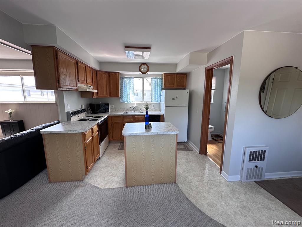 444 N Main Street, 218, Marine, MI — Photo 17
