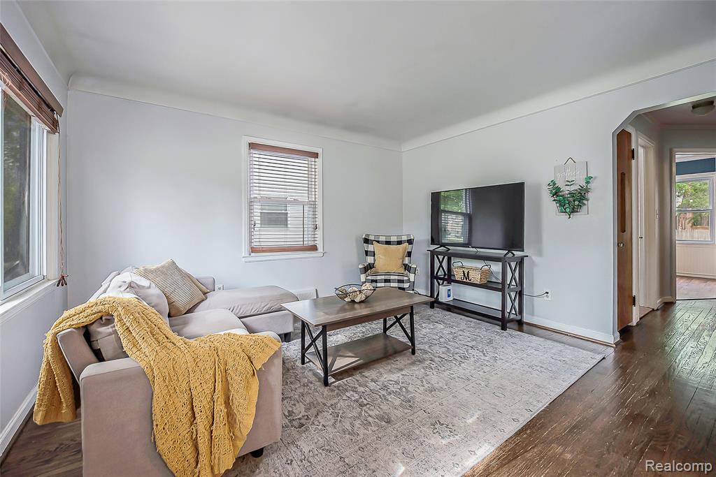 417 Helene Avenue, Royal Oak, MI 48067 — Photo 5