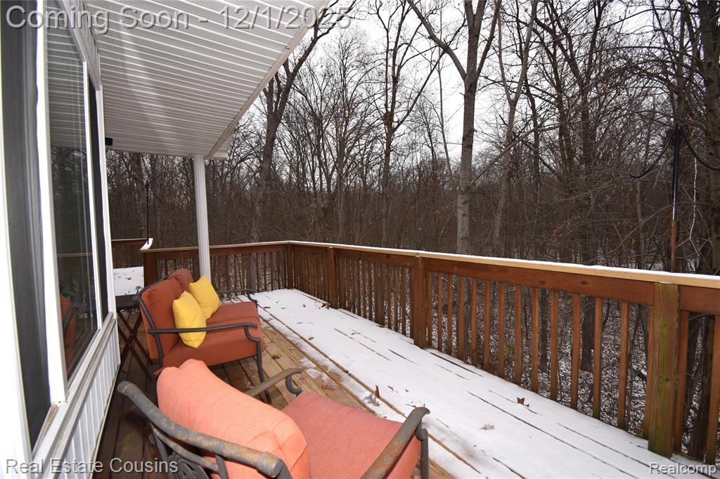 9562 Woodside Circle, Grand Blanc, MI 48439 — Photo 20