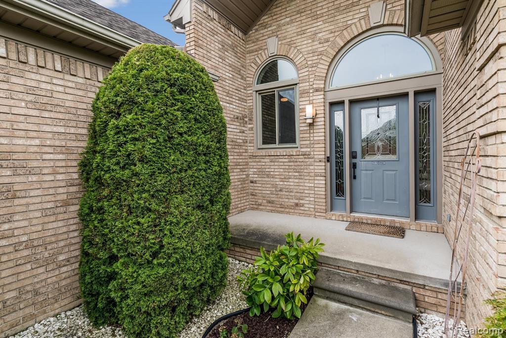 54591 Hibiscus Drive, Macomb, MI 48042 — Photo 2