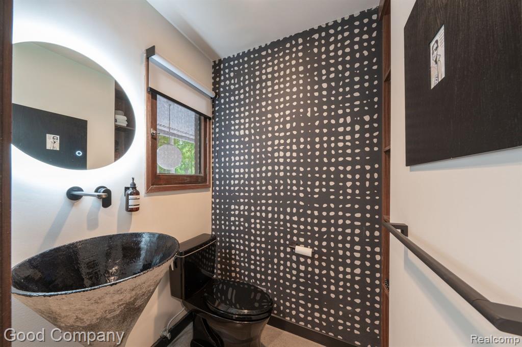 5385 Bywood Road, Bloomfield Hills, MI 48302 — Photo 37