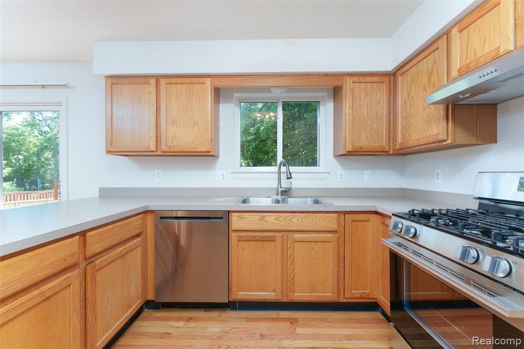 3172 Birchwood Court, Ann Arbor, MI 48105 — Photo 21