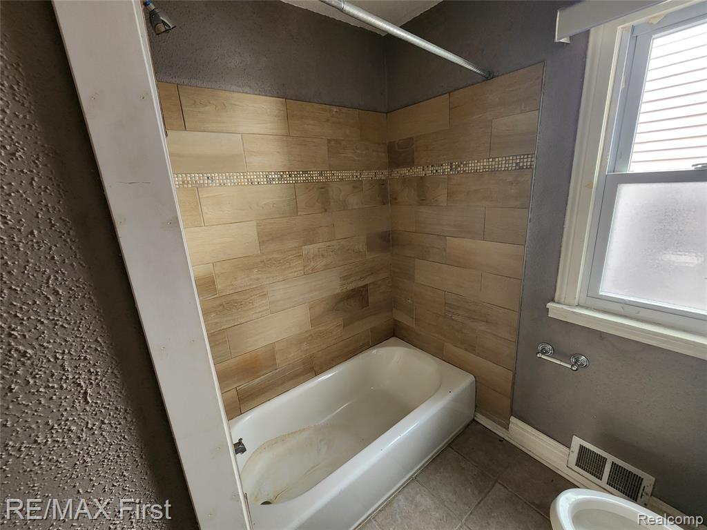 16161 Roselawn Street, Detroit, MI 48221 — Photo 21