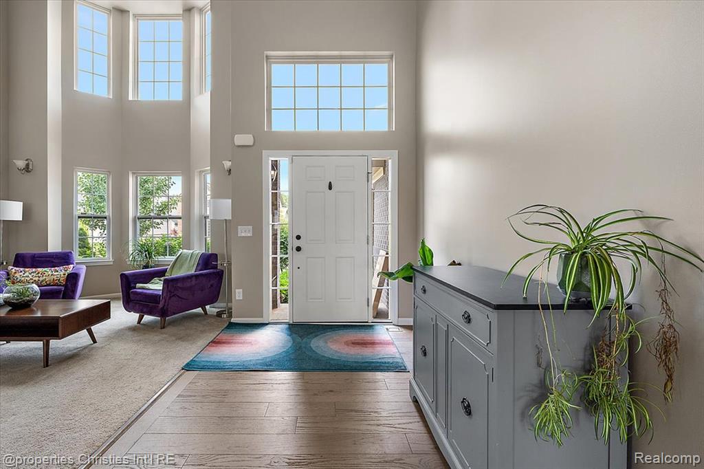 55745 Worlington Lane, South Lyon, MI 48178 — Photo 2