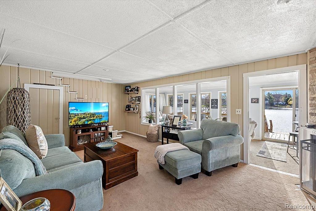 6738 GRAND BEACH Drive, Brighton, MI 48114 — Photo 25