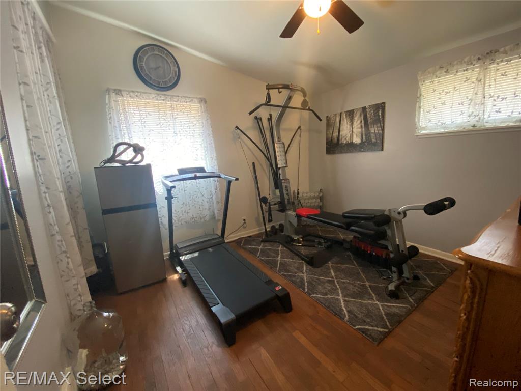 818 McKeighan Avenue, Flint, MI 48507 — Photo 10
