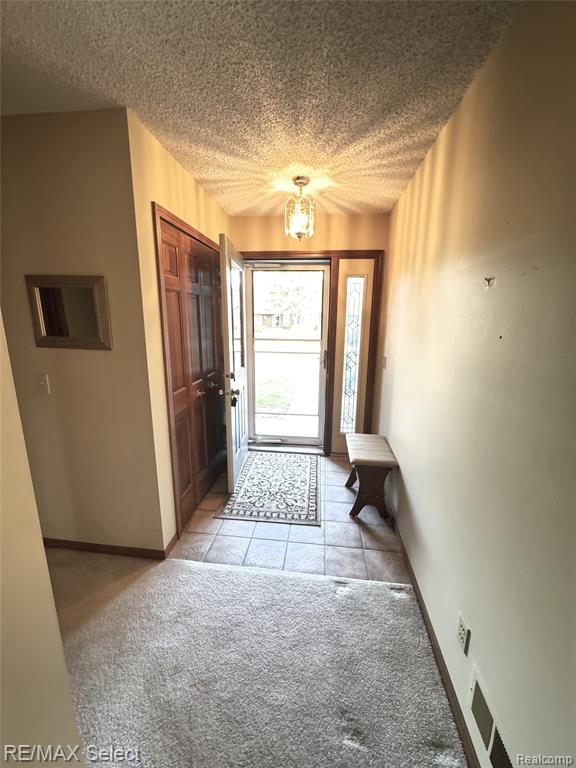 6060 Oak Creek Drive, Swartz Creek, MI 48473 — Photo 14