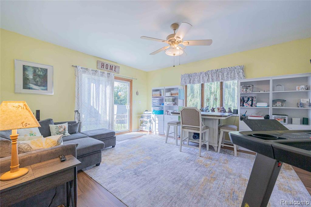 25298 Castlewood Drive, Woodhaven, MI 48183 — Photo 21