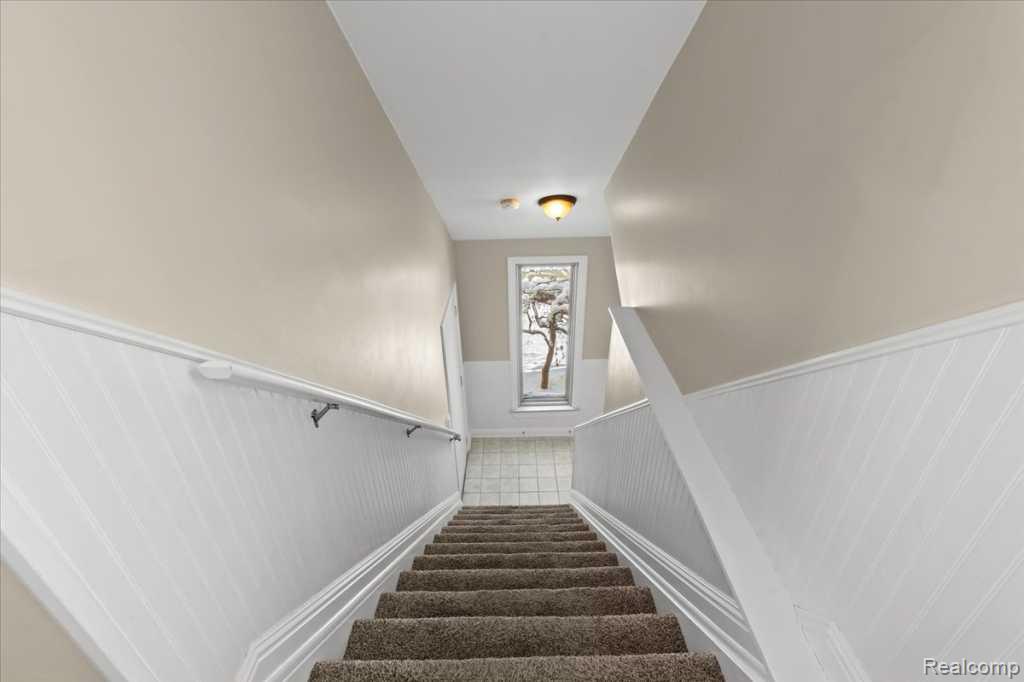738 S Milford Road, Milford, MI 48381 — Photo 3