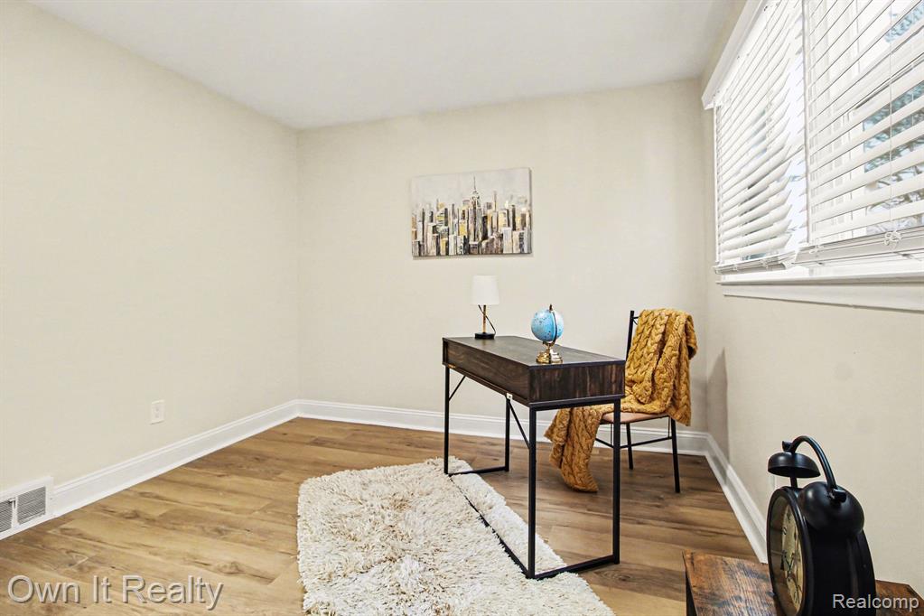 15574 Fox, Redford, MI 48239 — Photo 16