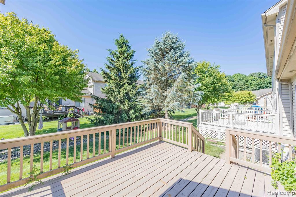 17415 N LUCILLE Circle, New Boston, MI 48164 — Photo 28